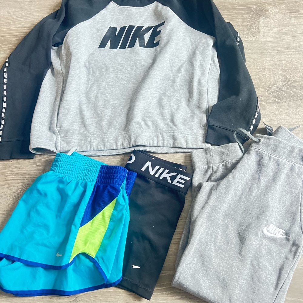 Nike Bundle (youth large)